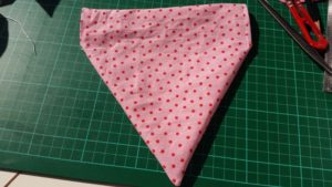 handmade dog collar bandana tutorial - deanysdesigns.co.uk