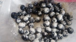 Homemade Blueberry & lemon buttermilk cake - deanysdesigns.co.uk