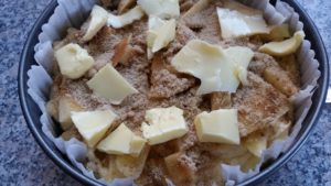 Homemade blackberry & apple cake - deanysdesigns.co.uk